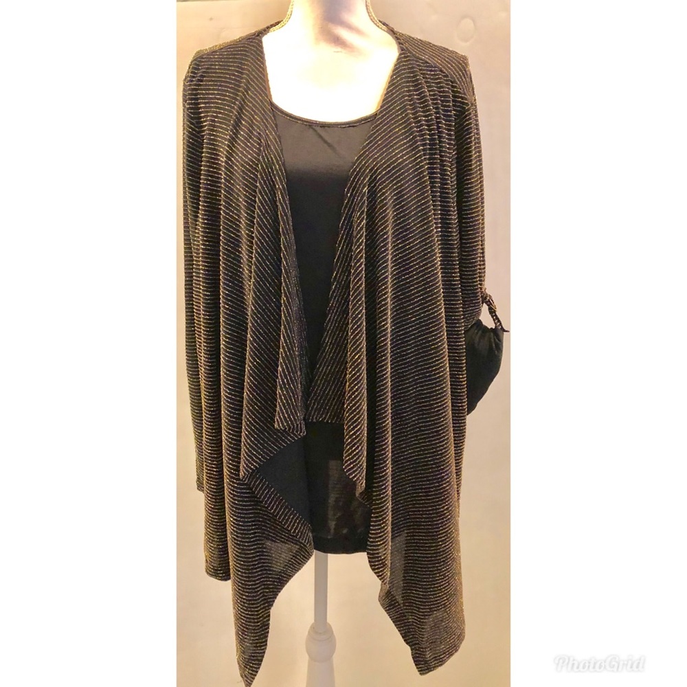 NWOT. Plus size gold metallic striped 2fer top